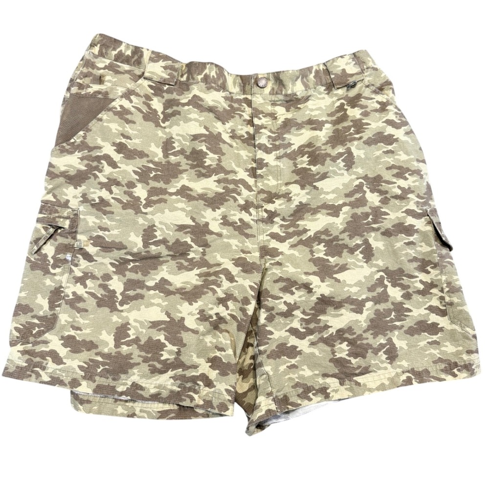 Reel Legends Camo Cargo Shorts Size 44 Green Fishing Hiking Utility Outdoor